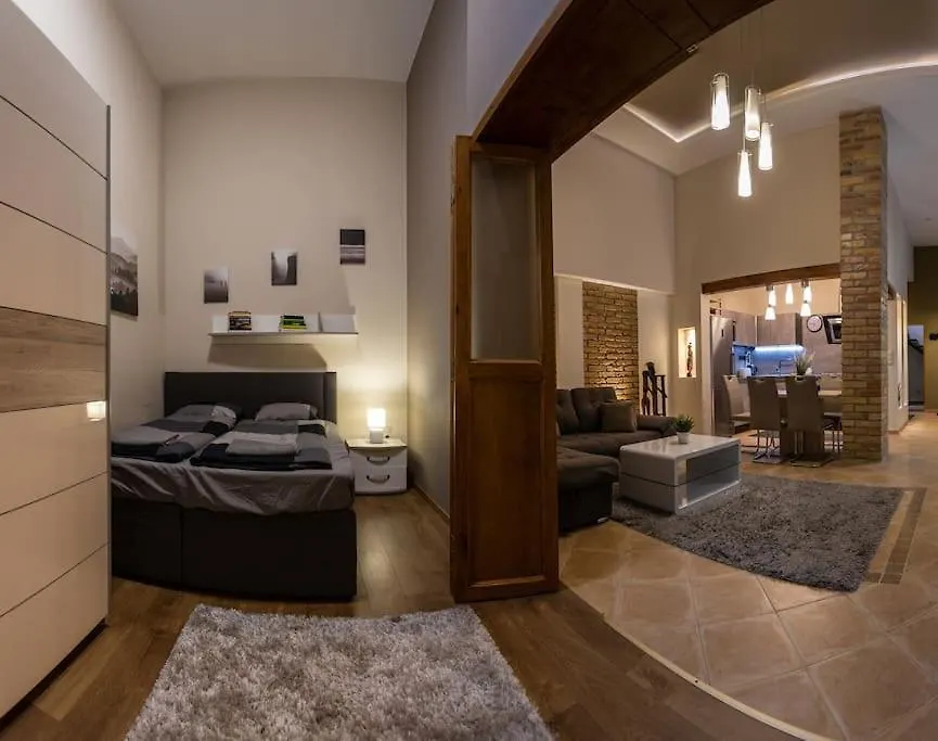 布达佩斯Quiet And Stylish City Park Flat公寓